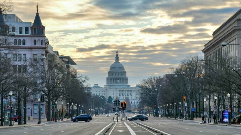 best places to travel solo female in us