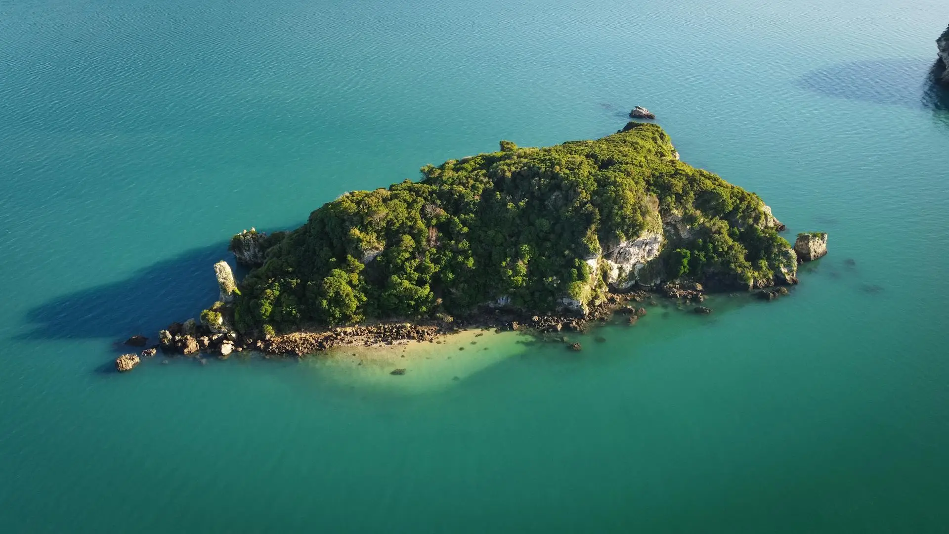 Best time to visit New Zealand. And best places to visit in New Zealand.